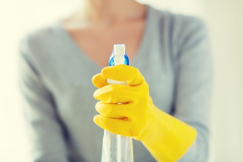 Dust removal during mattress cleaning process